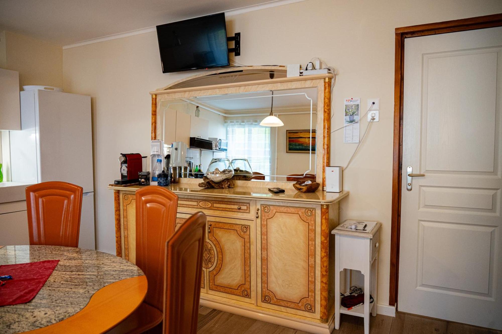 Gemuetliche Wohnung Mit Terasse Und Feuerstelle Lengnau Екстер'єр фото