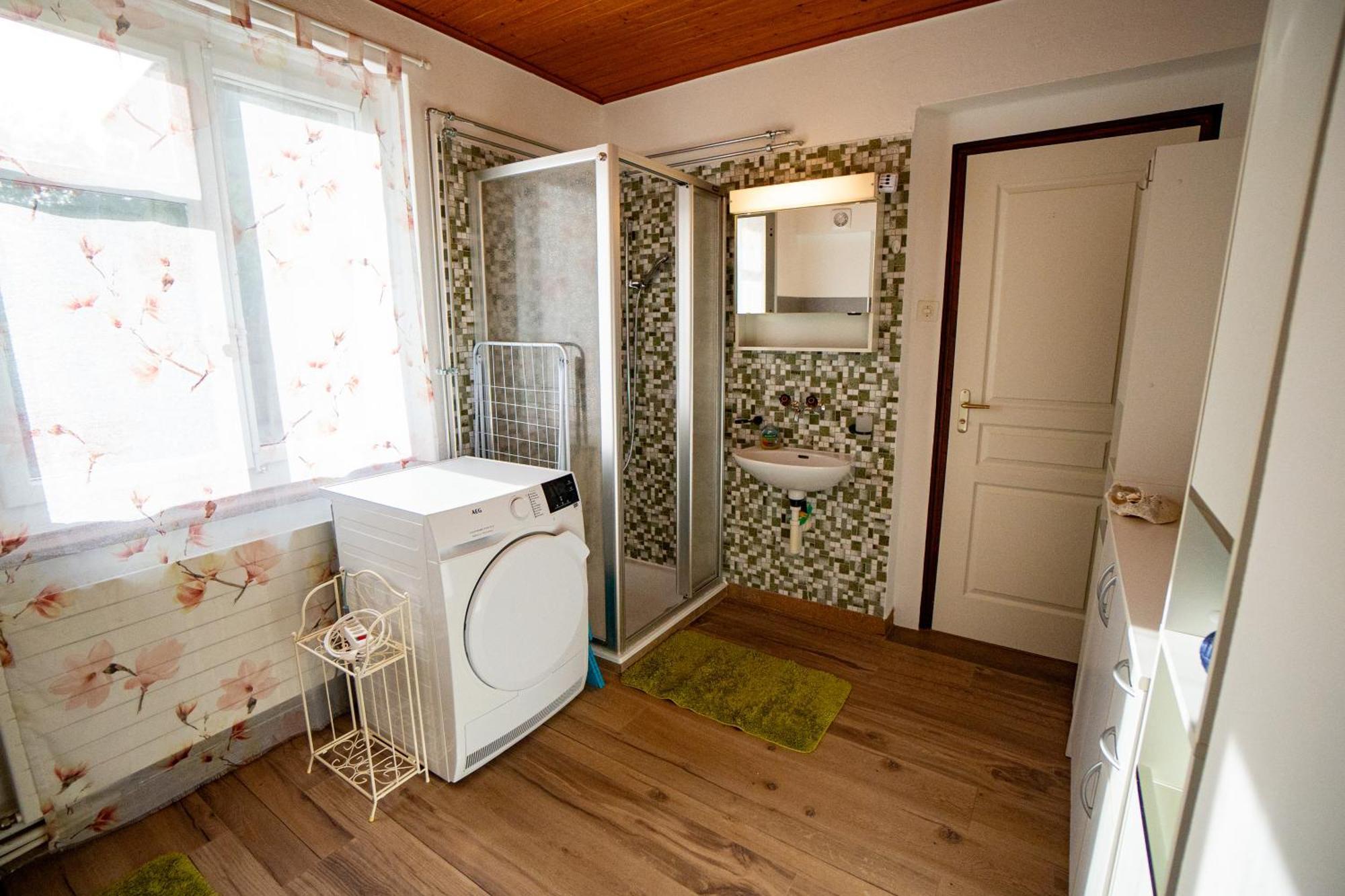 Gemuetliche Wohnung Mit Terasse Und Feuerstelle Lengnau Екстер'єр фото